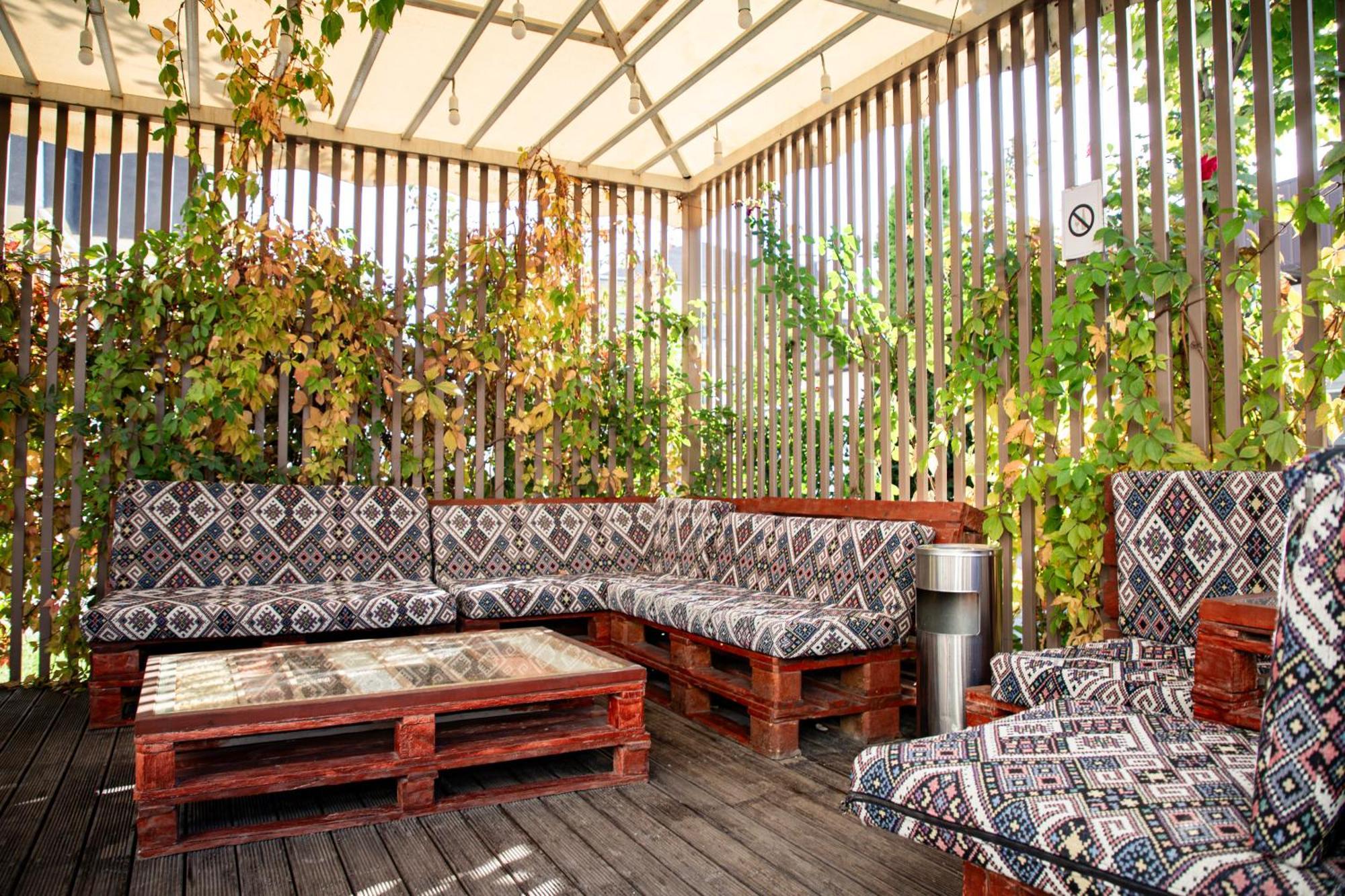 Casablanca Apart Hotel Biszkek Zewnętrze zdjęcie