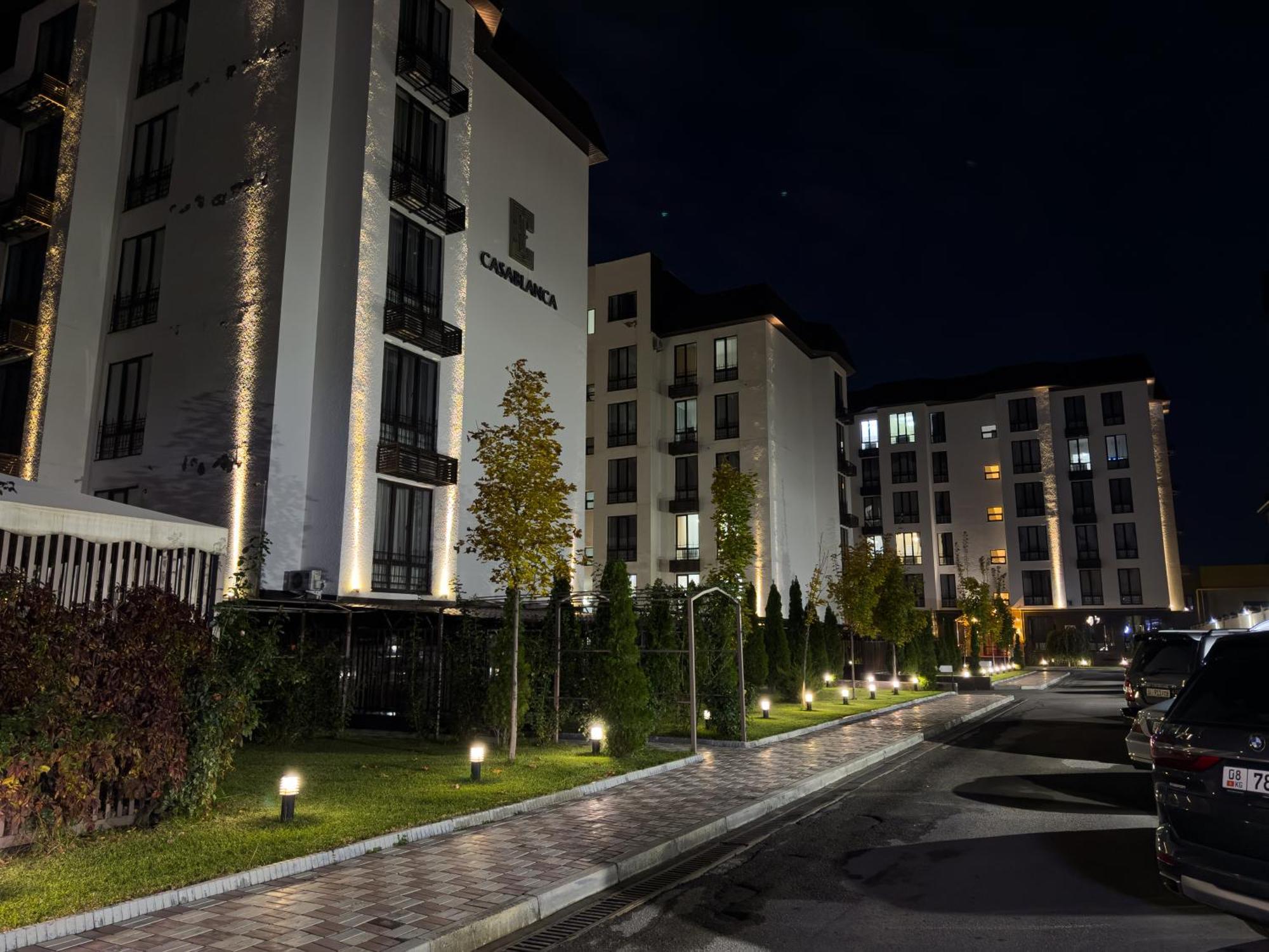 Casablanca Apart Hotel Biszkek Zewnętrze zdjęcie
