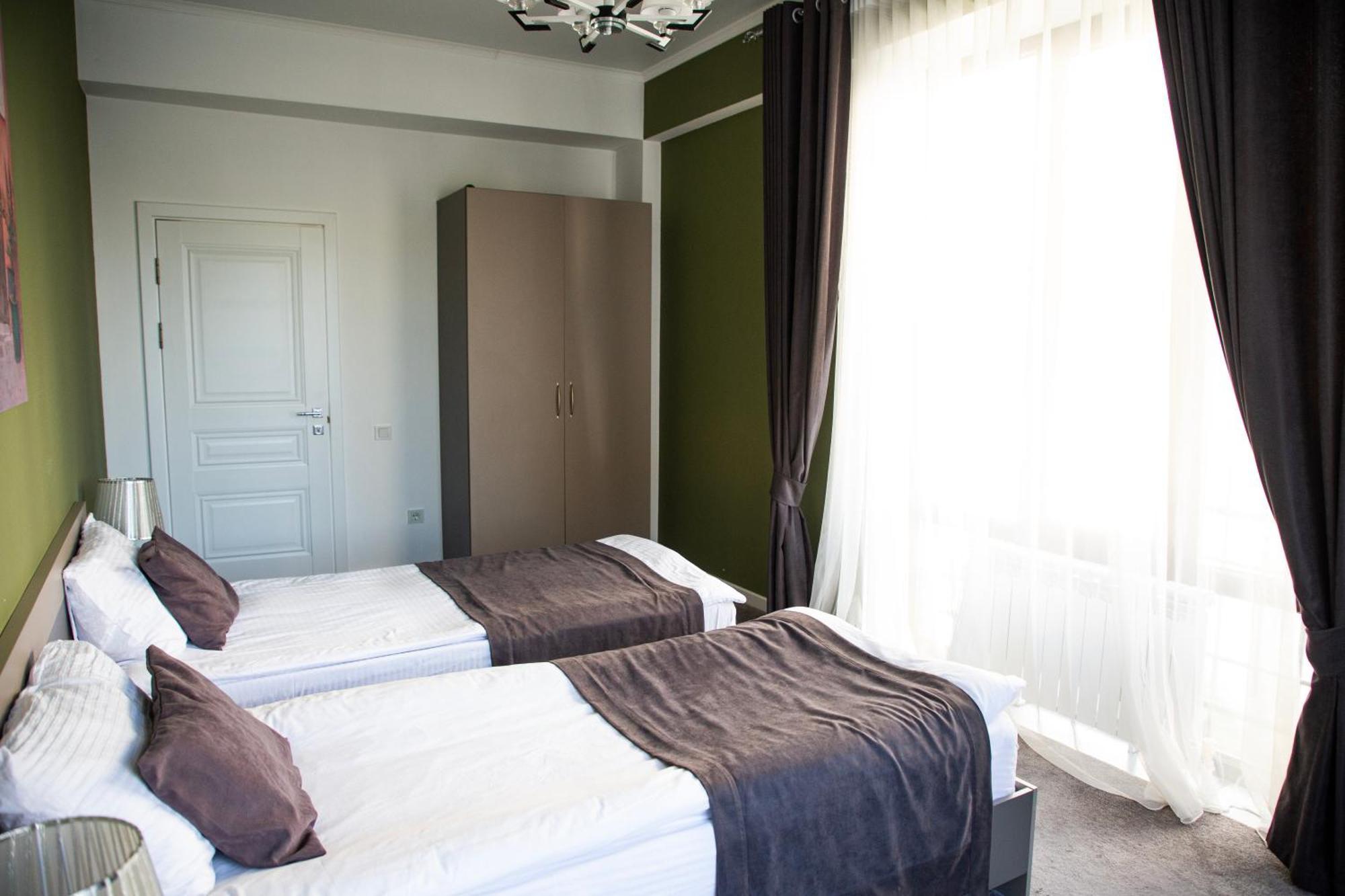 Casablanca Apart Hotel Biszkek Zewnętrze zdjęcie