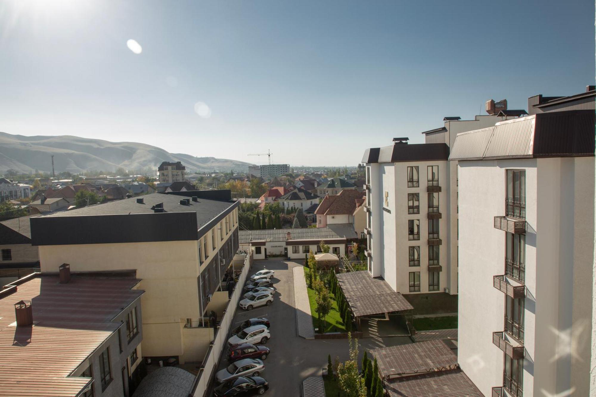 Casablanca Apart Hotel Biszkek Zewnętrze zdjęcie