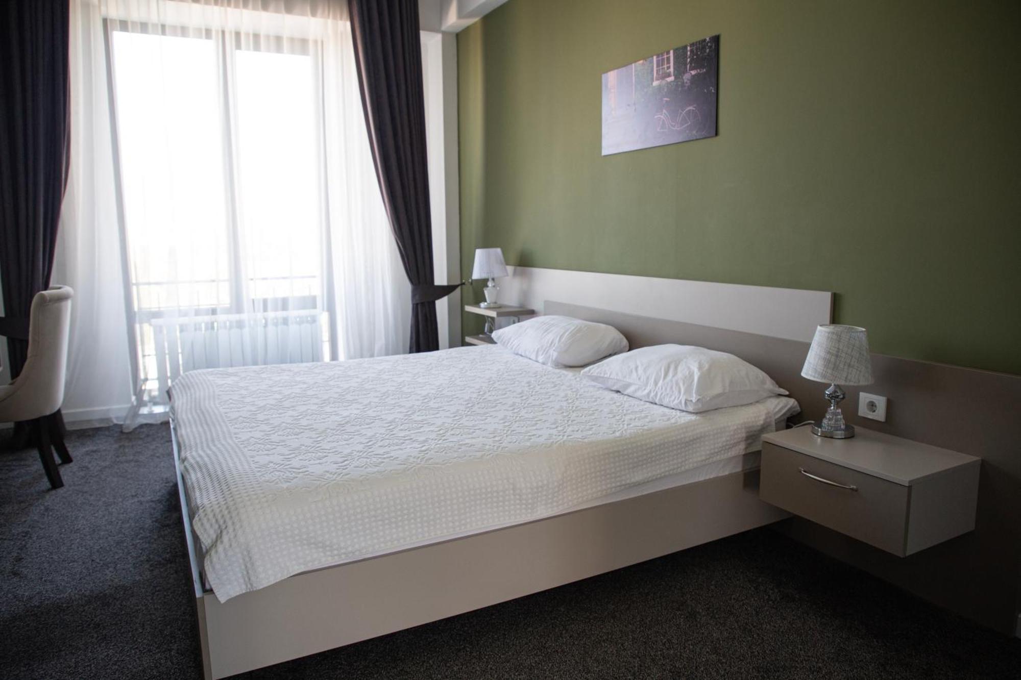 Casablanca Apart Hotel Biszkek Zewnętrze zdjęcie